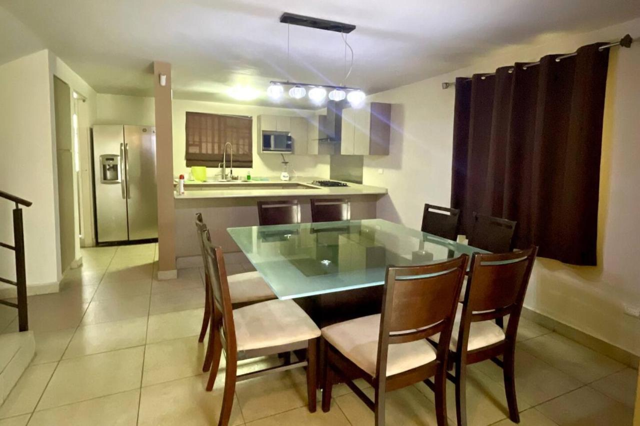 Altabrisa Residencial Villa Monterrey Ngoại thất bức ảnh